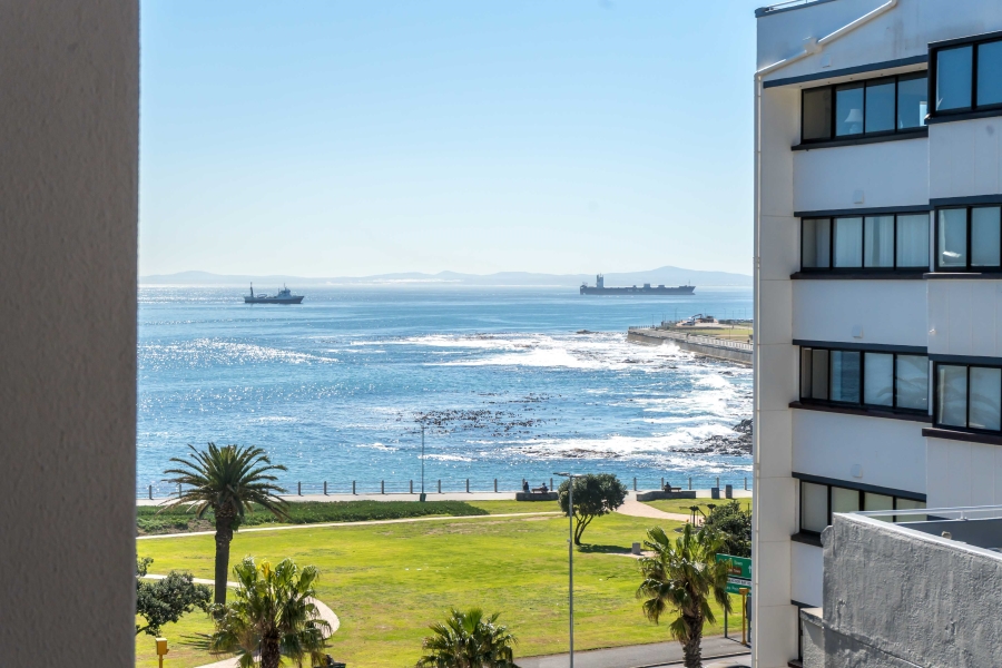 To Let 2 Bedroom Property for Rent in Three Anchor Bay Western Cape